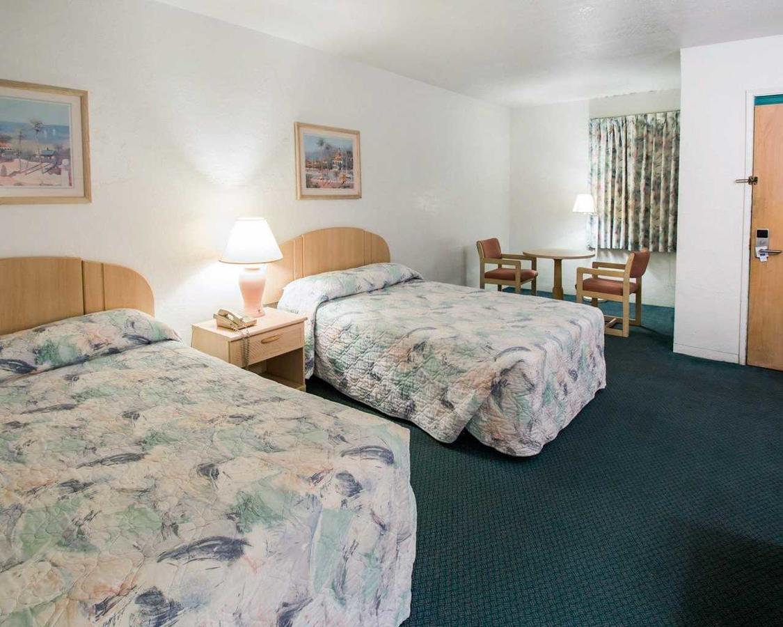 Key Largo Inn Exteriör bild